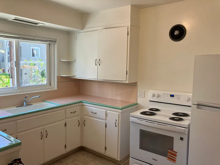 411 Wayne Ave #1 — Photo 9