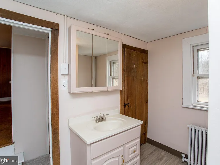 120 Tabor Rd — Photo 16