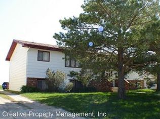 617 19th Ave SE #3, Minot, ND 58701