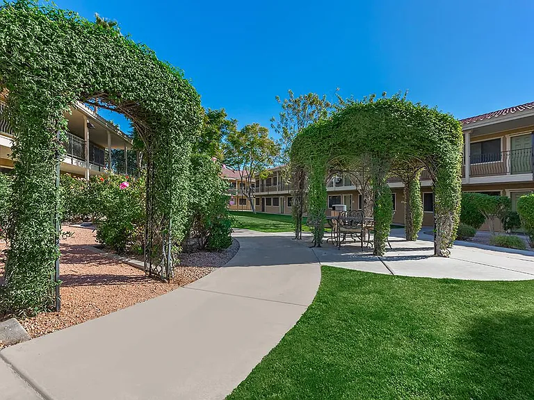 Mesa Royale 55+ Active Community — Photo 6