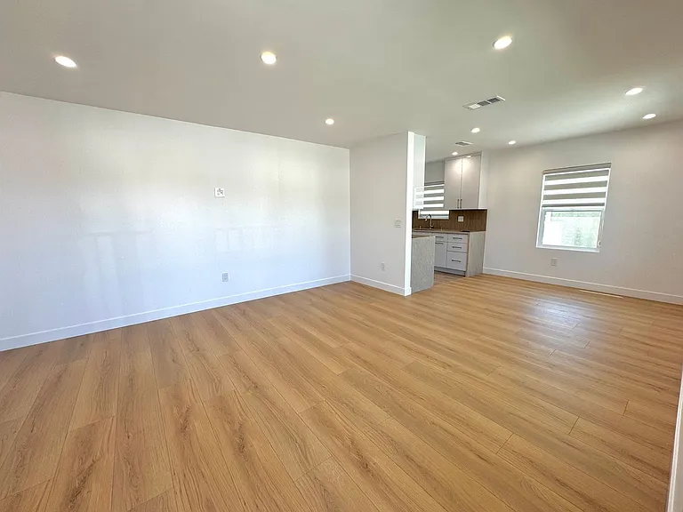 7740 Bonner Ave — Photo 13