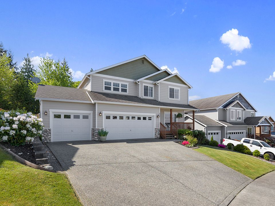 1st image of 8008 1st St SE