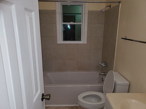 5th image of 3620 Baywater Dr