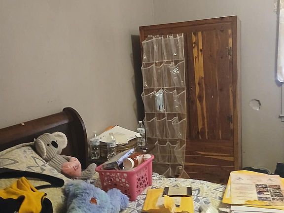 5th image of 100 Edward St