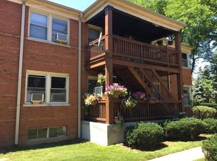 2119 W Farragut Ave APT 1E, Chicago, IL 60625