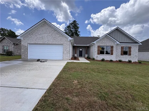 5070 Summerfield Dr E, Tuscaloosa, AL 35404