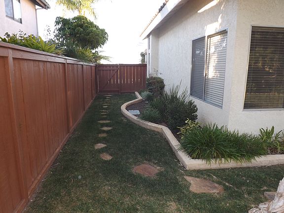 4th image of 25 Las Flores Dr
