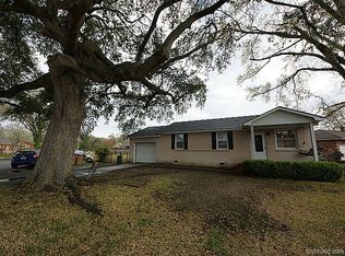 300 Hastie Dr, Goose Creek, SC 29445