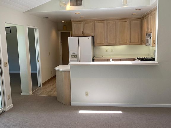 4th image of 1156 Judson Dr