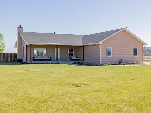 31 Iron Creek Drive, Cody, WY 82414