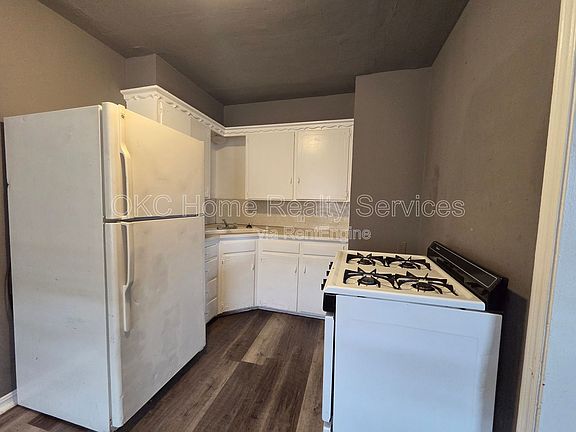 5th image of 3621 S Shields Blvd APT 1