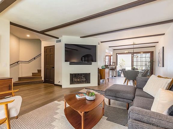 2nd image of 8662 Villa La Jolla Dr Unit 3