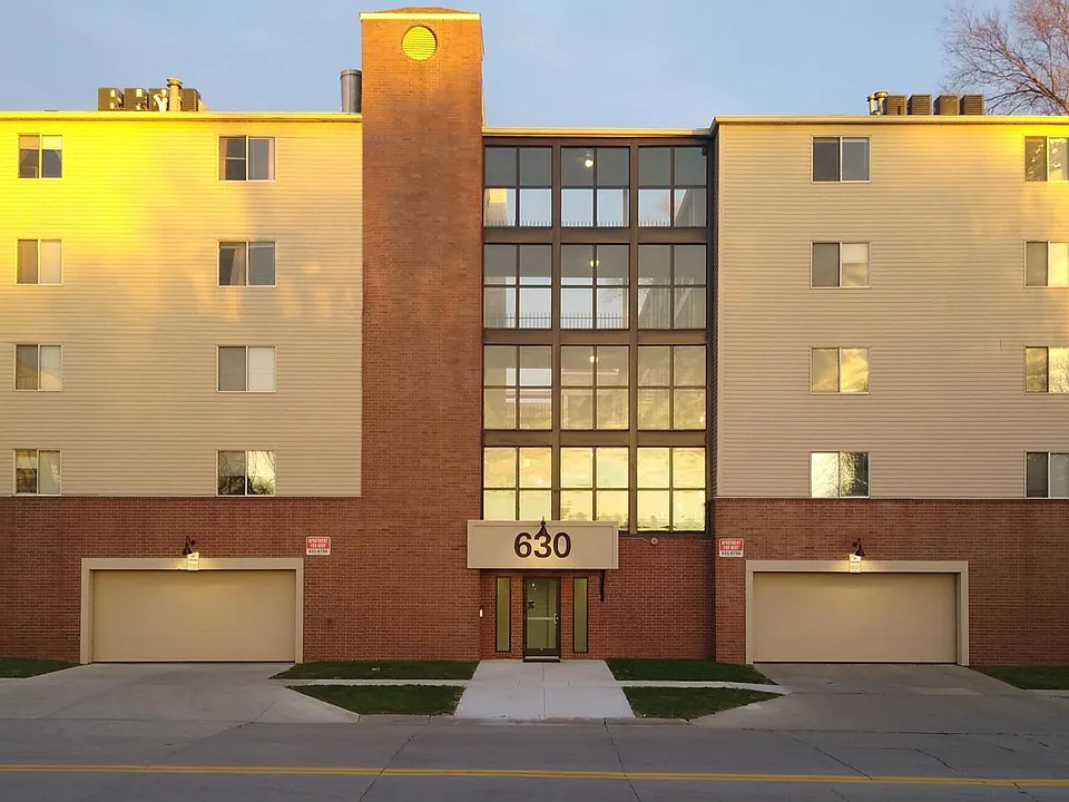Capitol Court Apartments