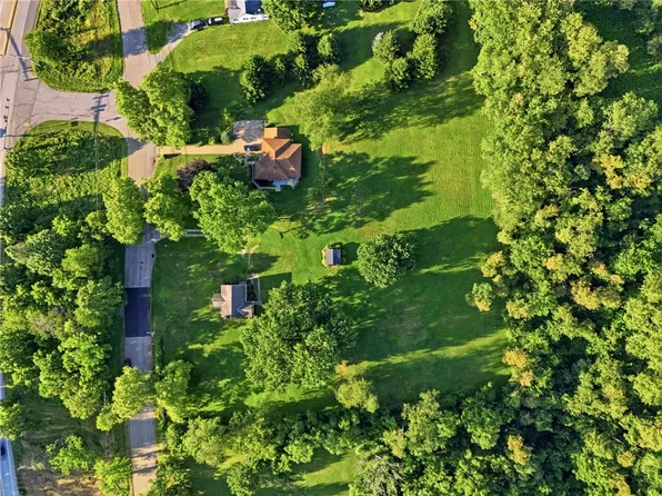 634 Old Morganza Rd, Canonsburg, PA 15317