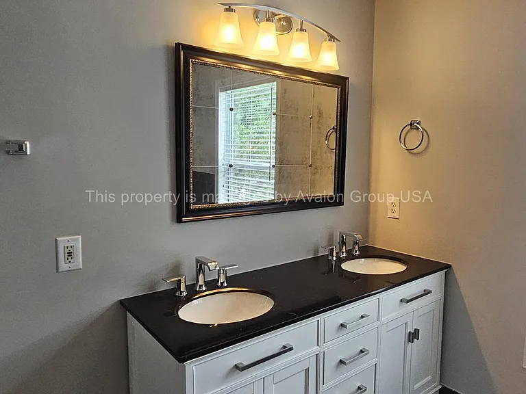 13983 Summer Breeze Dr — Photo 33