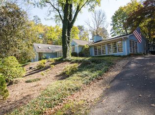 5346 Castle Rock Rd, Roanoke, VA 24018