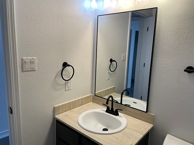 Remodeled 2 Bdr / 2 Bath w/ the Foothills at Your Fingertips — Photo 24