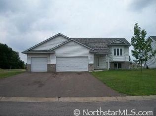 1119 Madison Ave SW, Isanti, MN 55040