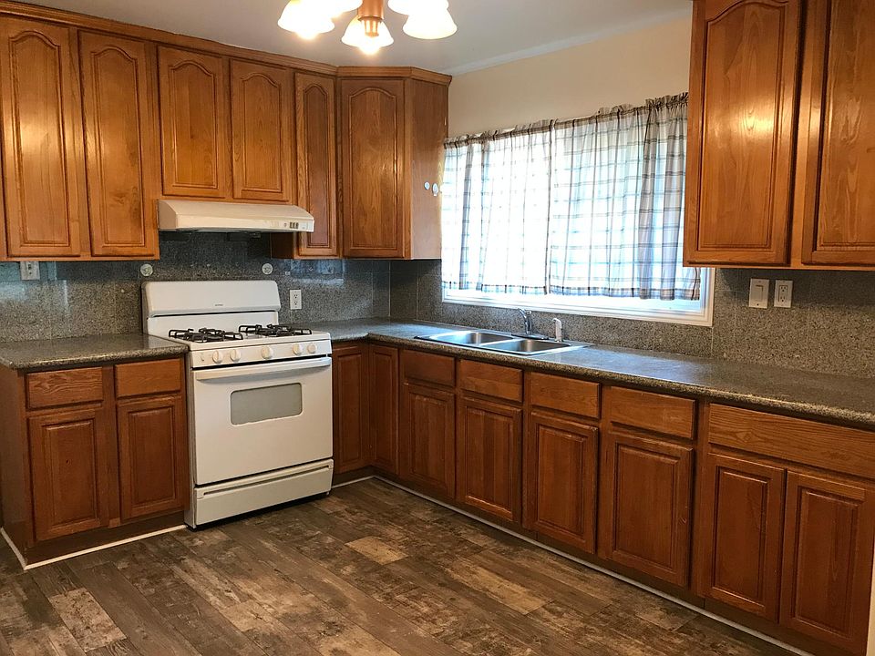 1st image of 24520 Leona Dr #1