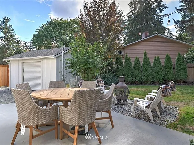 13823 NE 76th St — Photo 25