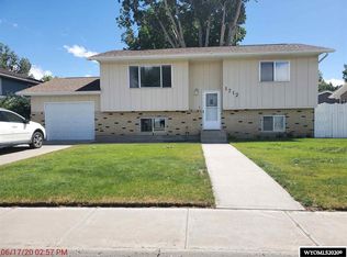 1712 Yellowstone Ave, Worland, WY 82401
