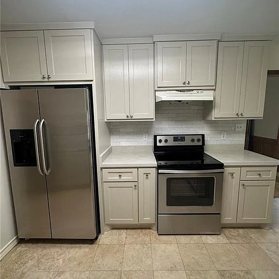 1200 S Gumwood St — Photo 5