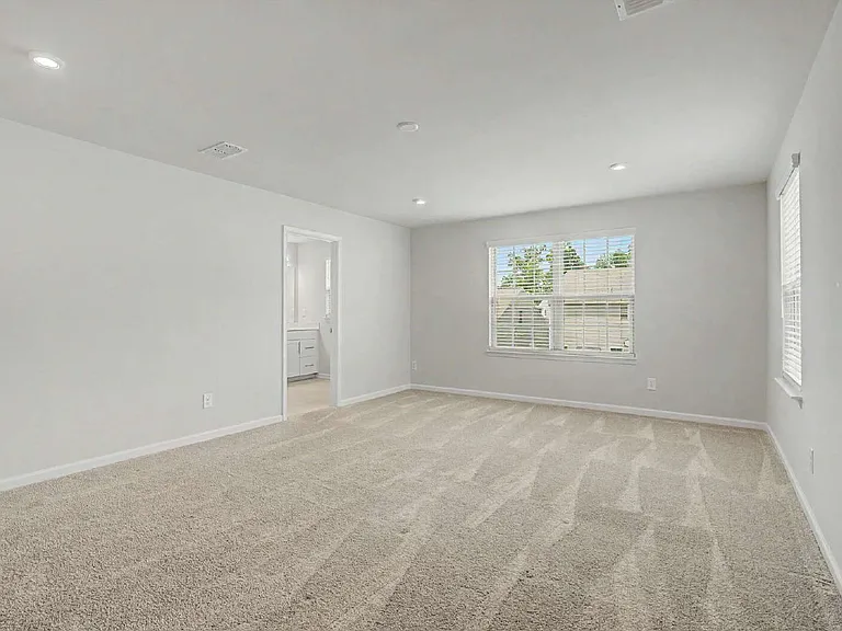 1621 Crimson Leaf Ln — Photo 29