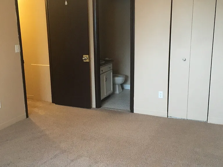 Trenton Place Apartments — Photo 55