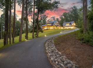 111 Falcon Dr, Charlottesville, VA 22901