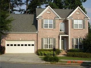 222 Sandhurst Ct, Suwanee, GA 30024