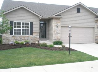 2142 Zandstra Ct, Highland, IN 46322
