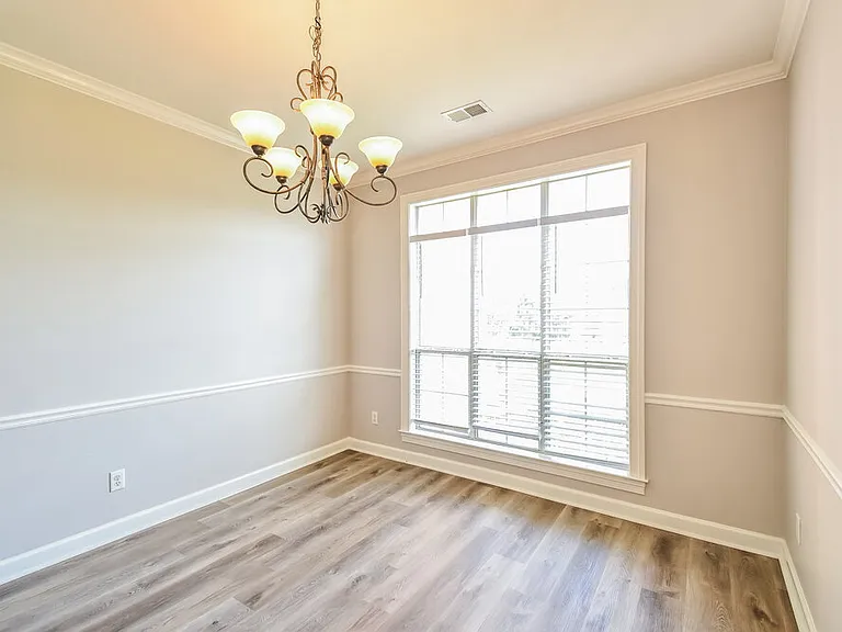1275 Heritage Lake Dr — Photo 6