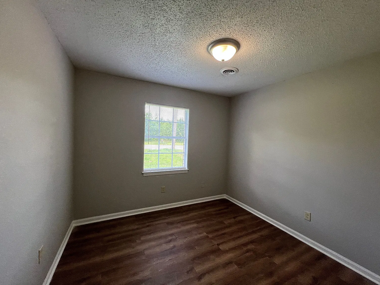 4864 Hillbrook Rd — Photo 3