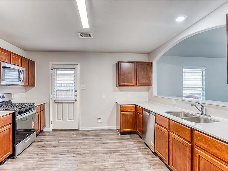 5531 Latta Plantation Dr — Photo 6