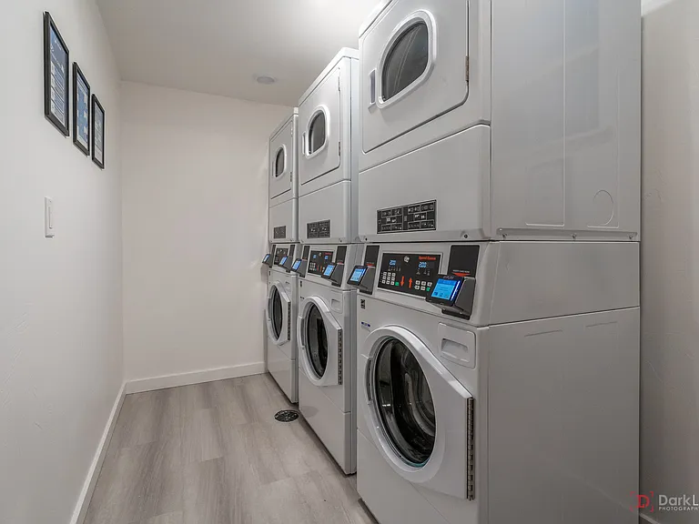 130 N F St #13 — Photo 22