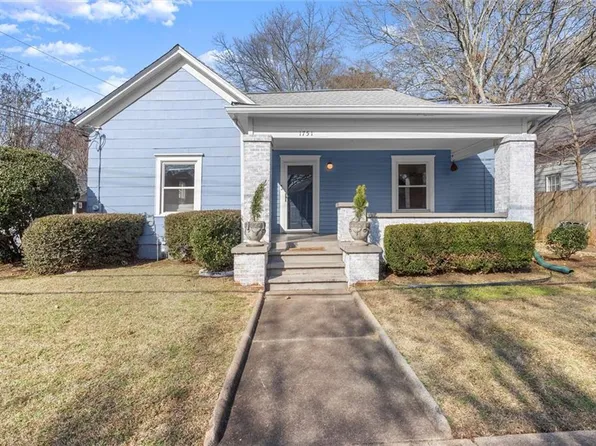 1751 Center Ave, East Pt, GA 30344