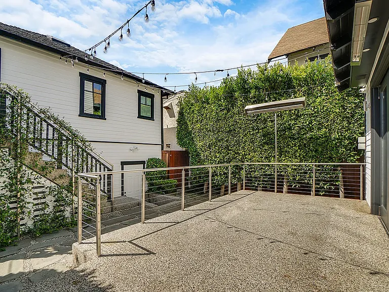 44 Sunset Ave — Photo 41