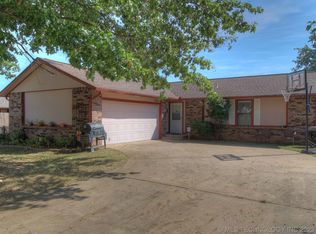 13675 S Maple St, Glenpool, OK 74033