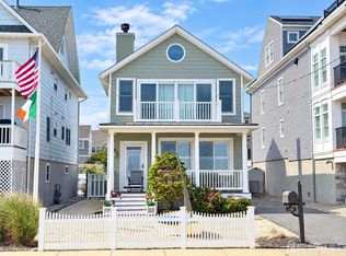 576 Ocean Ave, Sea Bright, NJ 07760