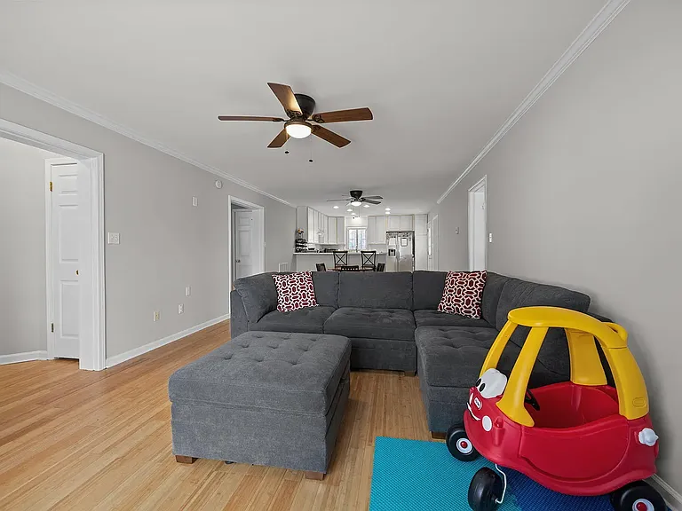 113 Fieldspring Ln — Photo 7