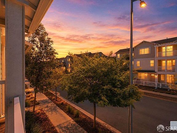 2nd image of 8605 Seawind Way