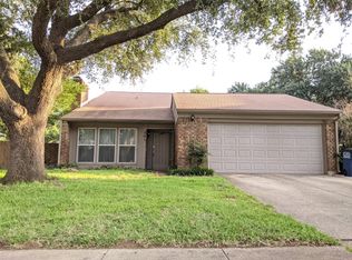 501 Tarragon Ln, Euless, TX 76039