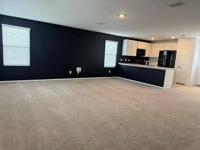 3 bed, 2.5 bath, 1434 sqft, $1,750 — Photo 3