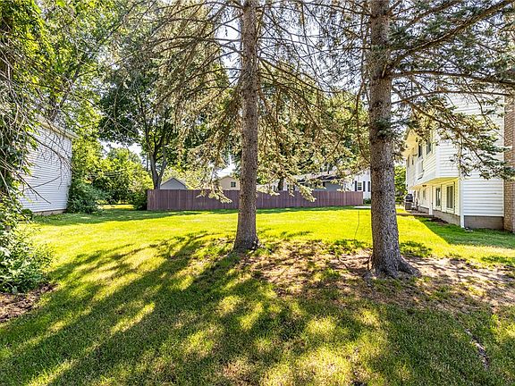 4th image of 114 Saddlehorn Dr