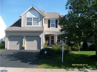 13 Fall Dr, Burlington, NJ 08016