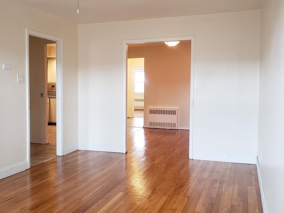 1st image of 586 E 81st St Floor 3