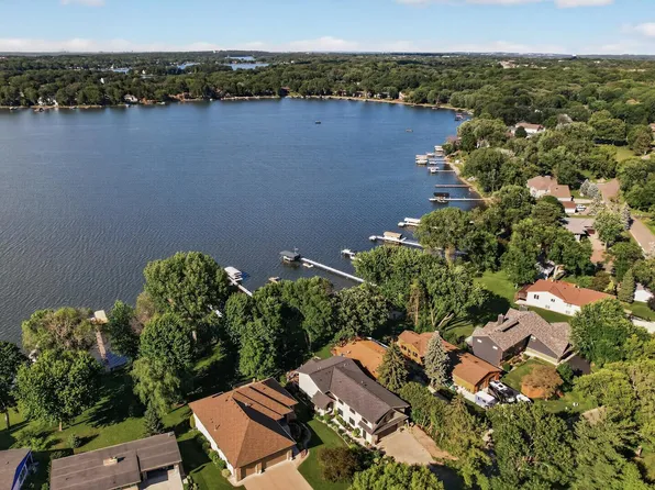 2790 S Shore Dr, Prior Lake, MN 55372