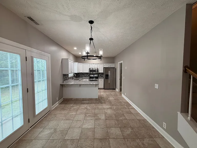 4517 Hammock Dr — Photo 5