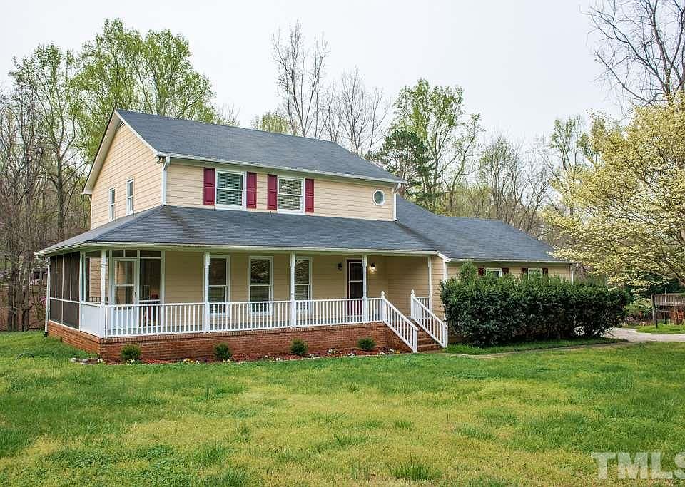 1st image of 406 Mare Ct