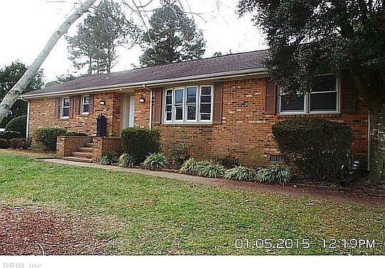1st image of 809 Woodridge Ct